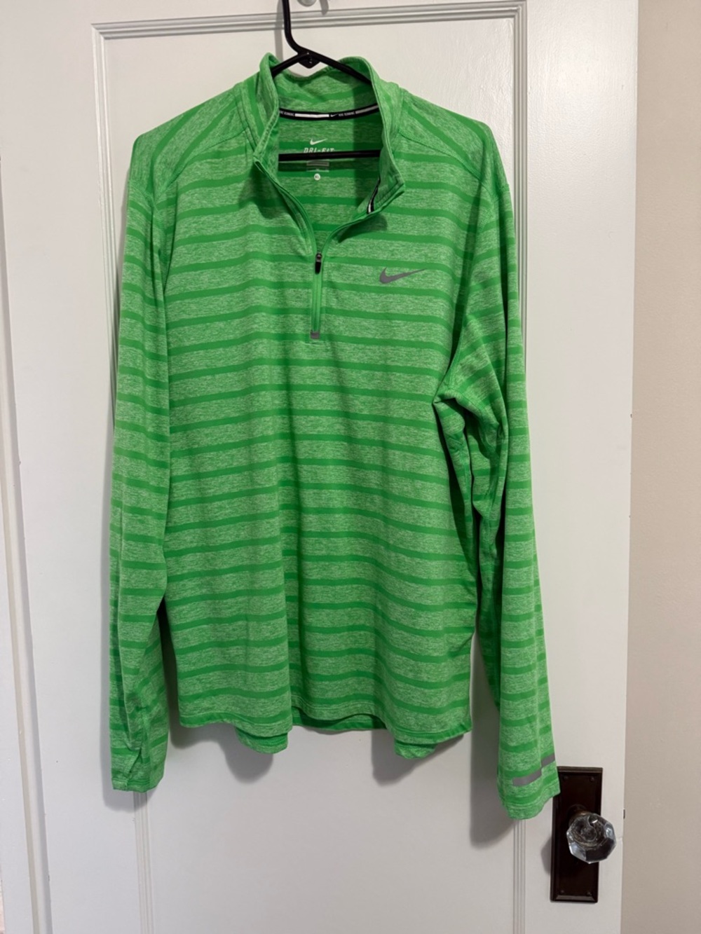 Nike Men’s Green Striped Quarter-Zip Performance Pullover